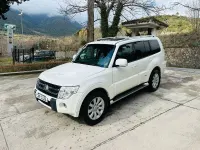 Usata Mitsubishi Pajero Instyle 199 CV (146 kW) 2010 Bianco SUV
