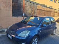 Usata Ford Fiesta 68 CV (50 kW) 2005 Blu Utilitaria
