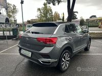 Usata VW T-Roc Style 110 CV (80 kW) 2021 Grigio metallizzato SUV