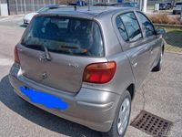 usata Toyota Yaris - 2003 per neopatentati - 2200