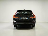 Usata Volvo V60 Core 197 CV (144 kW) 2023 Grigio Station wagon