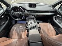Begagnad Audi Q7 Business 218 HK (160 kW) 2017 Vit SUV