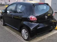 Usata Toyota Aygo 68 CV (50 kW) 2011 Nero Utilitaria