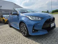 Usata Toyota Yaris Hybrid Trend 92 CV (67 kW) 2021 Urban blue Berlina