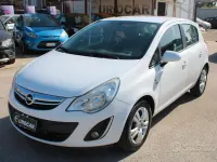 Usata Opel Corsa Sport 75 CV (55 kW) 2012 Bianco Utilitaria