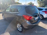 Usata Opel Meriva 95 CV (69 kW) 2012 Grigio Monovolume