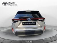 Usata Toyota Yaris Cross Lounge 116 CV (85 kW) 2022 Argento SUV