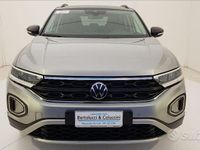 Usata VW T-Roc Life 110 CV (80 kW) 2023 Rosso SUV