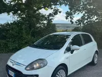 Usata Fiat Grande Punto 69 CV (50 kW) 2011 Bianco Utilitaria