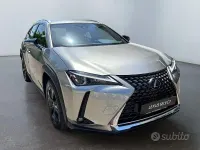 Usata Lexus UX 184 CV (135 kW) 2023 Giallo SUV