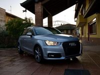 Usata Audi A1 Sportback Ambiente 90 CV (66 kW) 2015 Argento Utilitaria