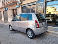 Usata Lancia Musa Gold 77 CV (56 kW) 2012 Giallo Monovolume