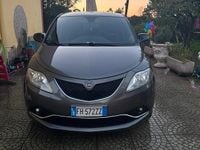 Usata Lancia Ypsilon 69 CV (50 kW) 2017 Grigio Utilitaria