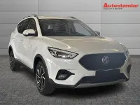 Usata MG ZS Luxury 106 CV (77 kW) 2023 Bianco SUV