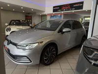 Usata VW Golf VIII Style 116 CV (85 kW) 2021 Grigio Berlina