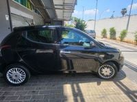 Usata Lancia Ypsilon 69 CV (50 kW) 2016 Nero Utilitaria