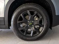 Nuova Jeep Avenger 145 CV (106 kW) 2025 Grigio SUV