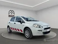 Usata Fiat Punto Lounge 77 CV (56 kW) 2018 Bianco Utilitaria