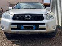 Usata Toyota RAV4 Sol 136 CV (100 kW) 2006 Argento SUV