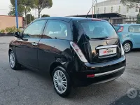 Usata Lancia Ypsilon 60 CV (44 kW) 2010 Nero Utilitaria