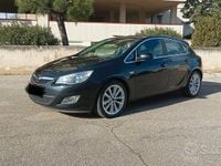 Usata Opel Astra GTC Cosmo 130 CV (95 kW) 2012 Grigio Berlina