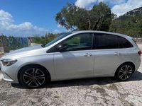 Usata Mercedes B180 116 CV (85 kW) 2019 Argento Utilitaria