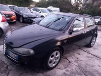 Usata Alfa Romeo 147 119 CV (87 kW) 2008 Nero Utilitaria