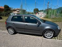 Usata VW Golf V 102 CV (75 kW) 2008 Grigio Utilitaria