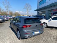 Usata VW Golf VIII Life 116 CV (85 kW) 2025 Grigio Berlina