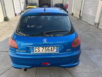 Usata Peugeot 206 88 CV (64 kW) 2004 Blu Berlina