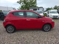 Usata Lancia Ypsilon Gold 69 CV (50 kW) 2012 Rosso Utilitaria