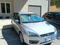 Usata Ford Focus 116 CV (85 kW) 2006 Grigio Station wagon