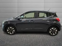Usata Hyundai i10 67 CV (49 kW) 2023 Gray metallic Utilitaria