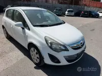 Usata Opel Corsa Edition 95 CV (69 kW) 2015 Bianco Utilitaria