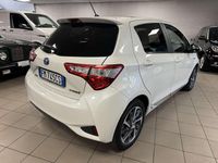 Usata Toyota Yaris Hybrid Style 73 CV (53 kW) 2017 Other Berlina
