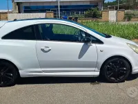 Usata Opel Corsa 90 CV (66 kW) 2009 Bianco Utilitaria