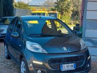 Usata Peugeot 107 Urban Move 68 CV (50 kW) 2012 Grigio Utilitaria