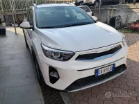 Usata Kia Stonic 101 CV (74 kW) 2020 Bianco SUV