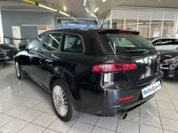 Usata Alfa Romeo 159 140 CV (102 kW) 2009 Nero Station wagon