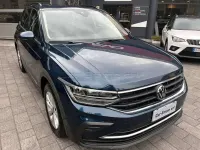 Usata VW Tiguan Life 122 CV (89 kW) 2022 Nightshade blu SUV