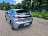 Usata Peugeot 208 Active 101 CV (74 kW) 2023 Grigio Utilitaria