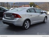 Usata Volvo S60 Momentum 163 CV (119 kW) 2010 Argento Berlina