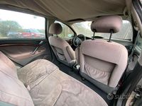 Usata Citroën C5 109 CV (80 kW) 2004 Grigio Station wagon