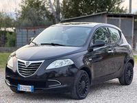 Usata Lancia Ypsilon Silver 69 CV (50 kW) 2014 Nero Utilitaria