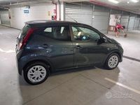 Usata Toyota Aygo X-clusiv 72 CV (52 kW) 2021 Nero Utilitaria