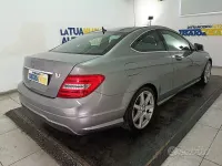 Usata Mercedes C220 Avantgarde 170 CV (125 kW) 2011 Grigio Coupé