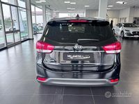 Usata Kia Carens Platinum 141 CV (103 kW) 2016 Nero Monovolume