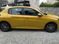 Usata Peugeot 208 Active 101 CV (74 kW) 2021 Giallo Utilitaria