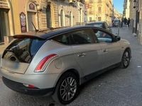 Usata Lancia Delta 120 CV (88 kW) 2009 Grigio Utilitaria