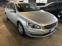 Occasion Volvo V60 Momentum 115 ch (84 kW) 2015 Gris Break